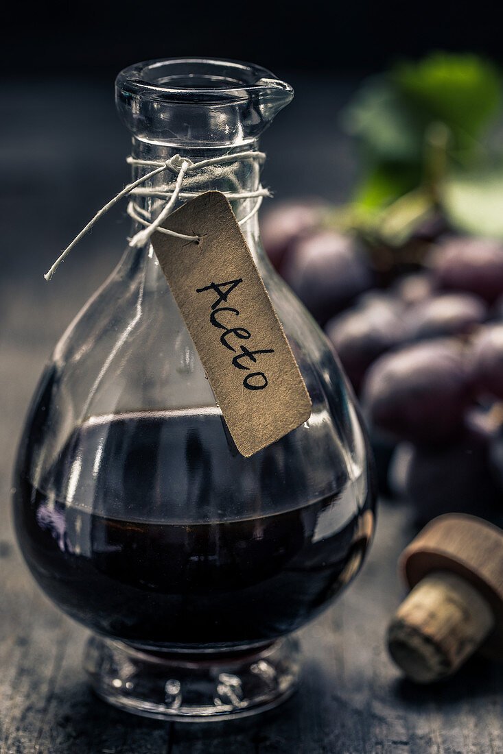 6 Black Vinegar Substitutes for Your Culinary Adventures